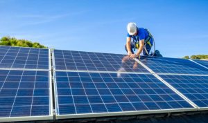 Installation et mise en production des panneaux solaires photovoltaïques à Abscon